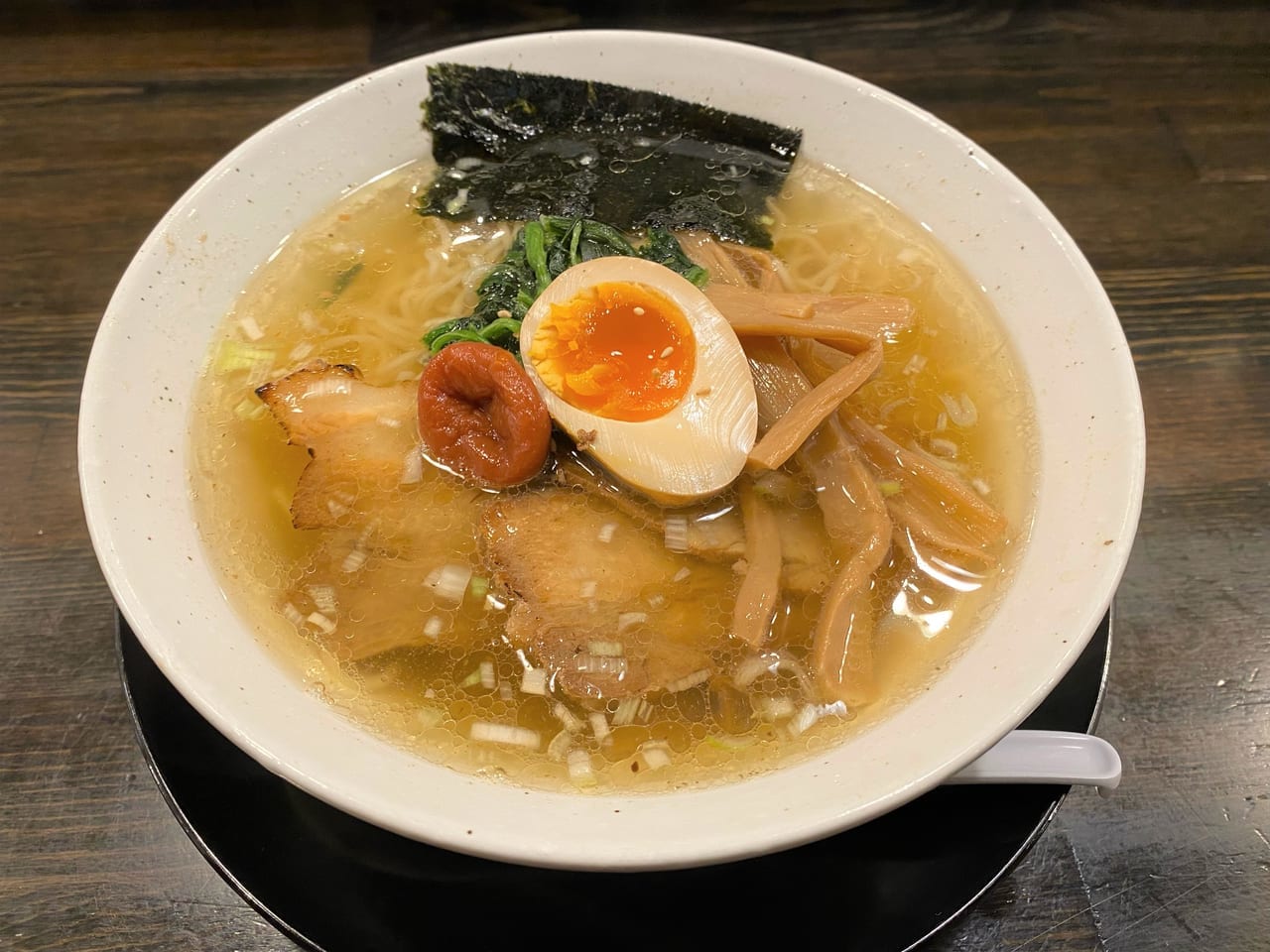 新潟市西区小針麵屋ななひらの塩ラーメン