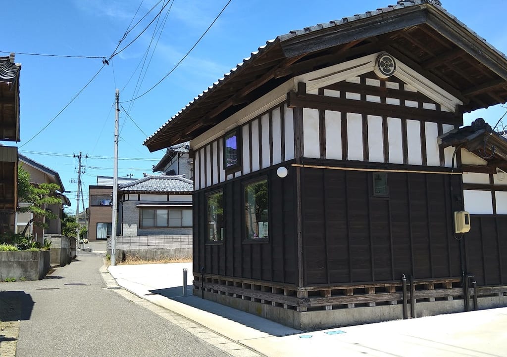 新潟市東区河渡本町のマアルクの外観