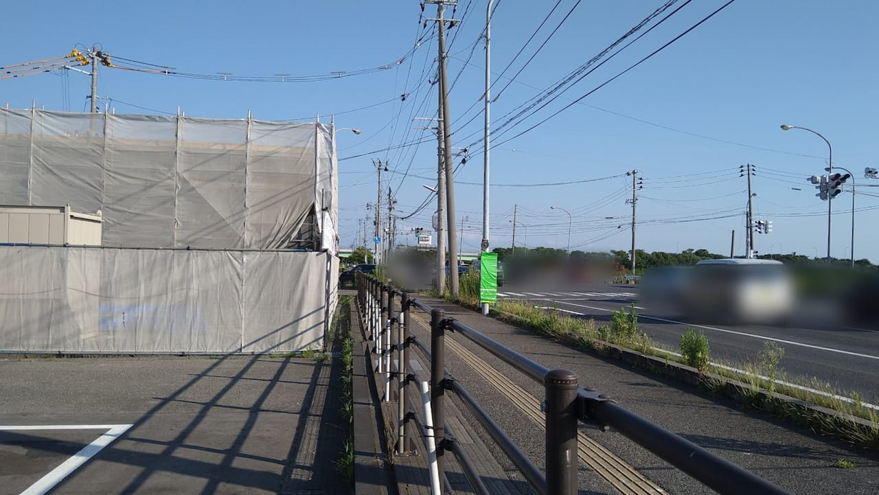 建設中のからやま亀田インター店の外観