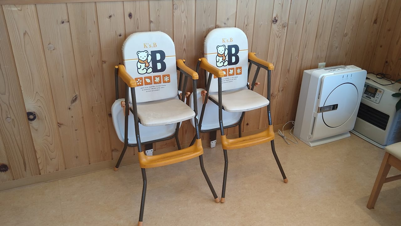 新潟市南区の白粉屋のお子様用の椅子と子供用の椅子