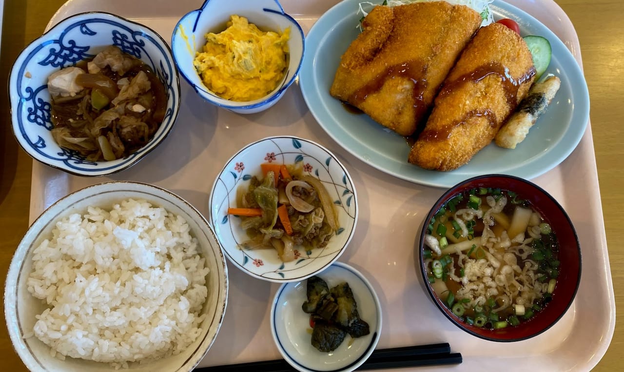 新潟市南区の白粉屋のサバフライ定食