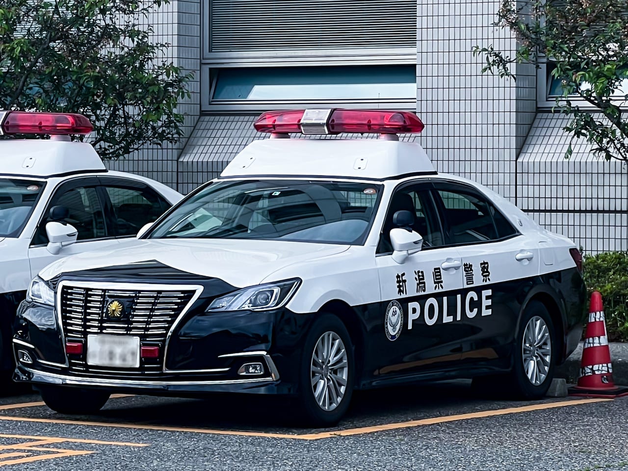 新潟県警察のパトカーのイメージ画像