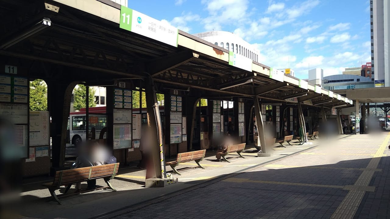 新潟市中央区の新潟駅万代口バスターミナル2023年10月現在