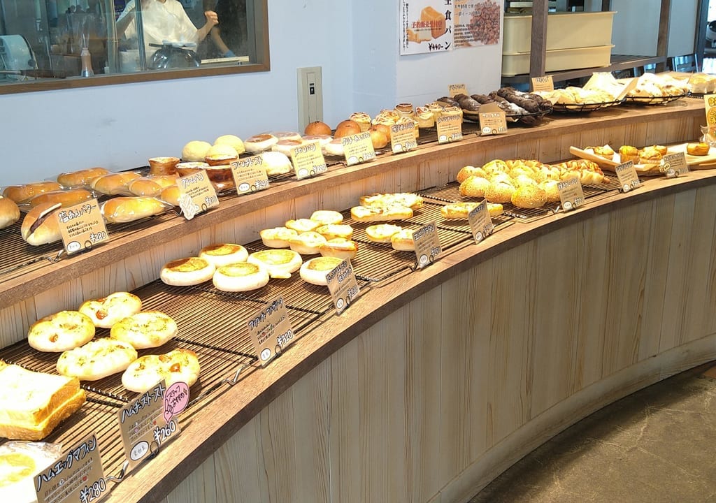 新潟市中央区長潟のBAKEUPの店内内観