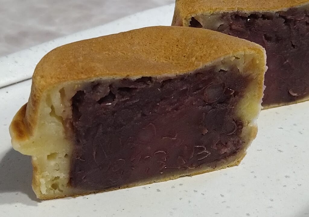 あじまんのつぶあんの断面