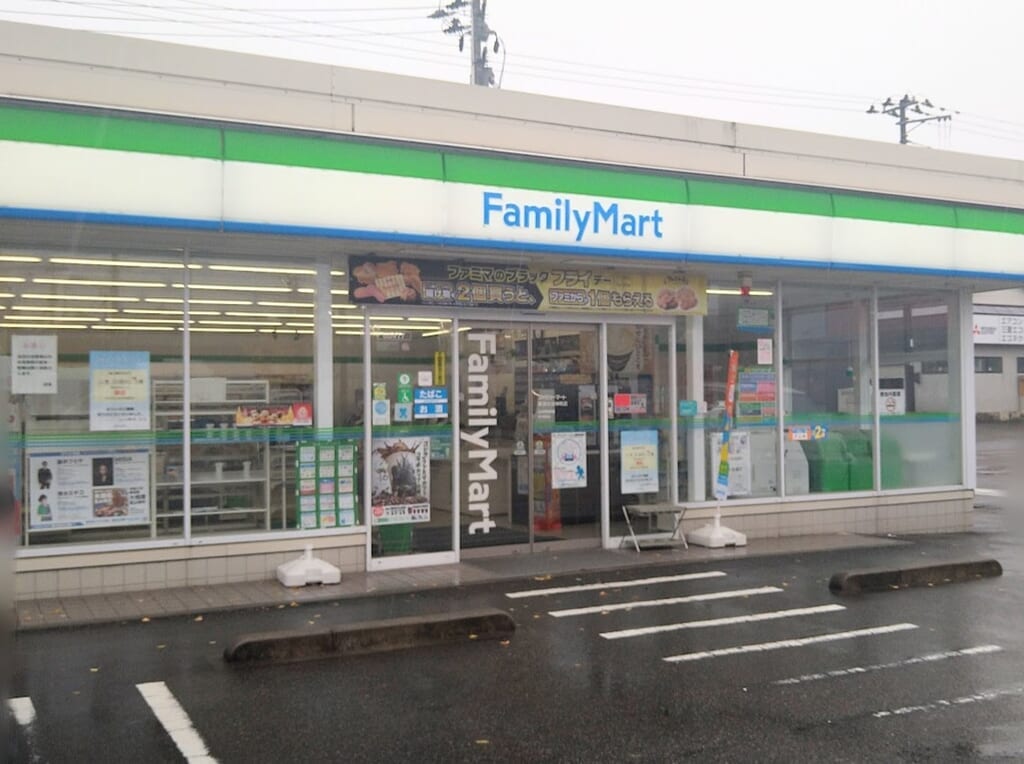 ファミリーマート新潟女池新明店の外観