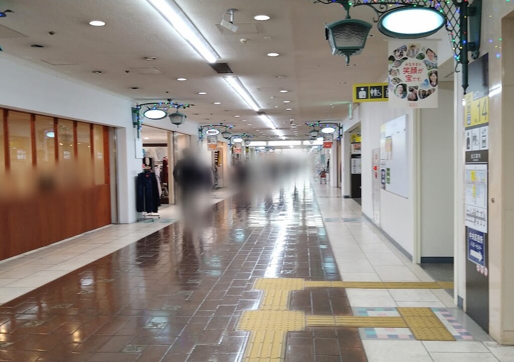 新潟市中央区の地下商店街西堀ローサ