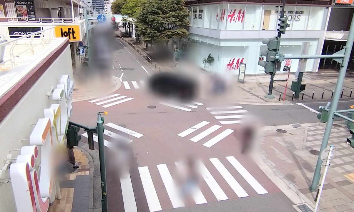 万代シテイ十字路