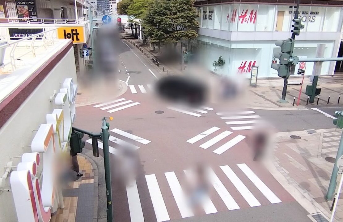 万代シテイ十字路