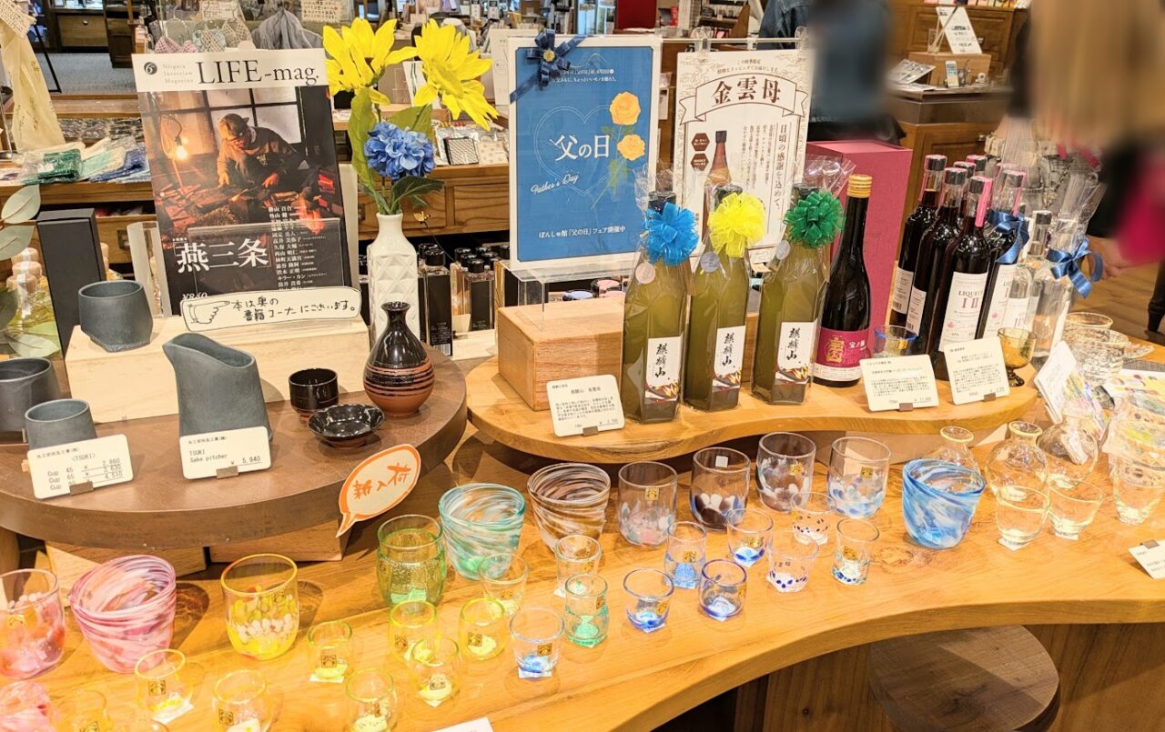 新潟市中央区新潟駅構内のCoCoLo新潟のぽんしゅ館 クラフトマンシップ