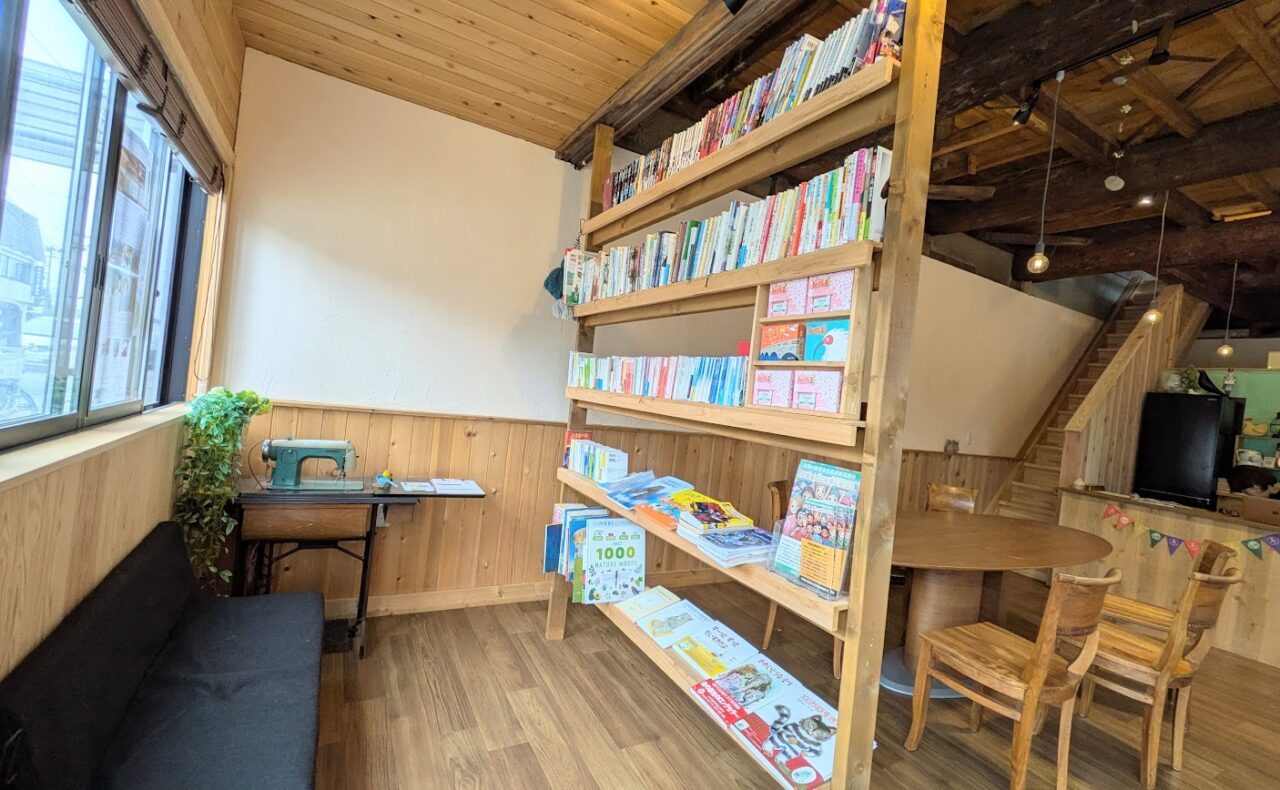 新潟市西区内野町のめぐる本屋
