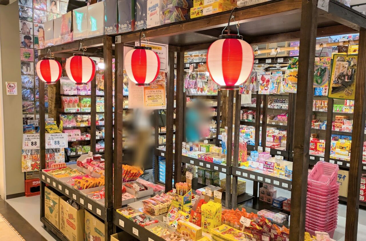 新潟市中央区ラブラ２の駄菓子えちごラブラ万代店